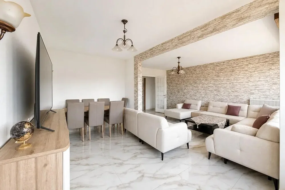 Living room; tile floor, natural light, modern style