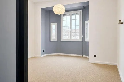 Quarto; luz natural