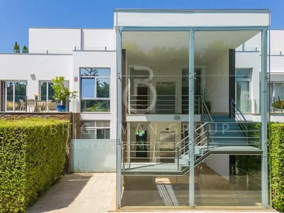 Casa e arredores; luz natural, renovado