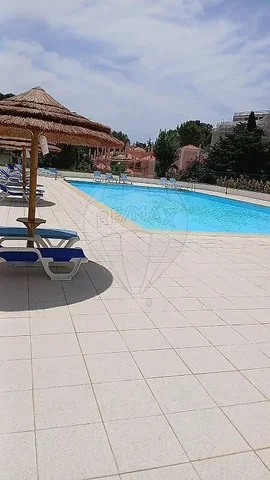 Outro; vista, luz natural