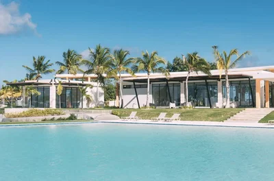 Casa e dintorni; vista, luce naturale, stile moderno