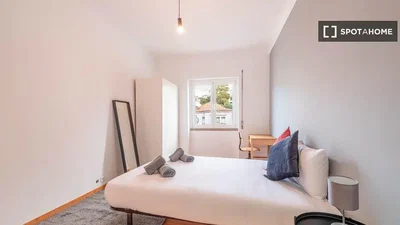 Schlafzimmer; tageslicht, moderner stil