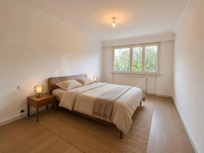 Chambre; parquet, lumière naturelle