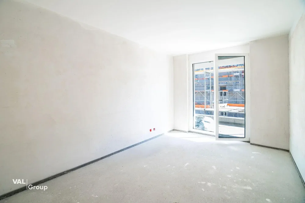 Altro; luce naturale, necessita ristrutturazione