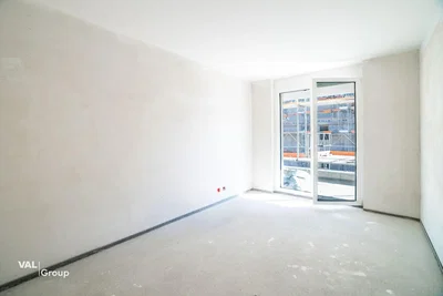 Altro; luce naturale, necessita ristrutturazione
