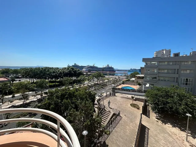 Balcón; vista, luz natural