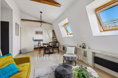 Soggiorno; luce naturale, stile moderno