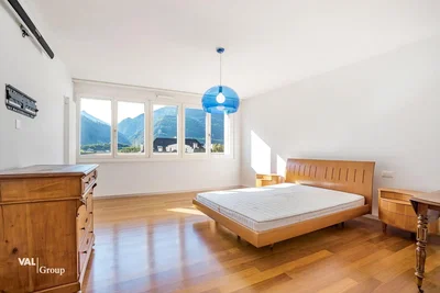 Chambre; parquet, lumière naturelle, vue