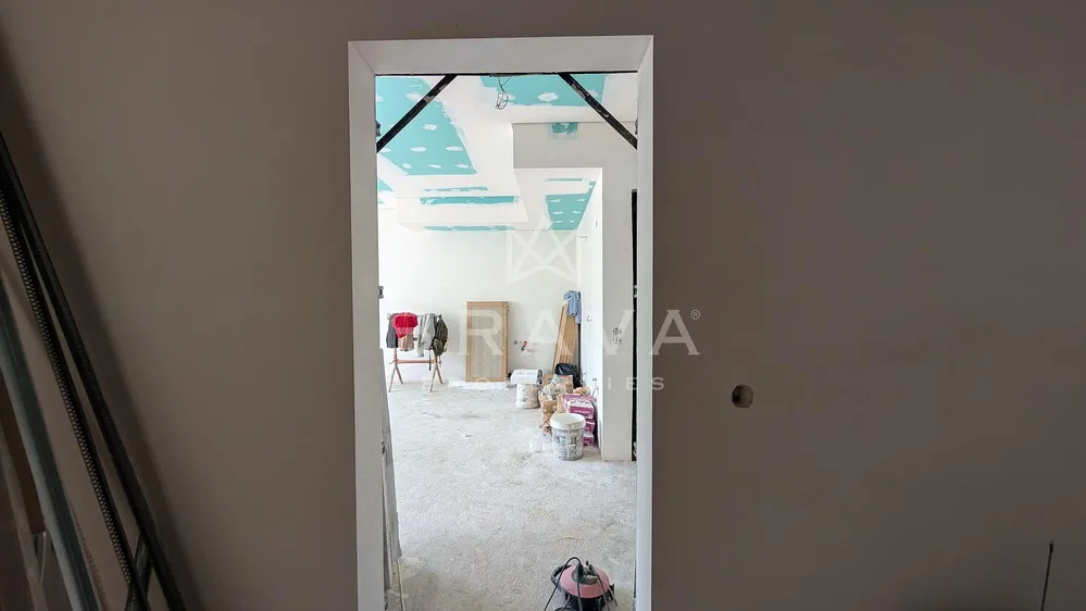 Overig; renovatie nodig, natuurlijk licht