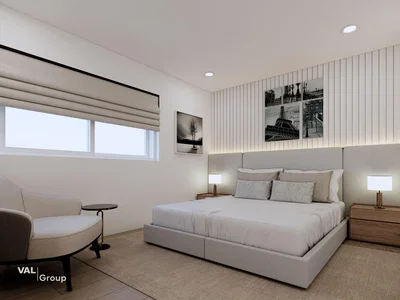 Slaapkamer; moderne stijl, houten vloer, natuurlijk licht, gerenoveerd