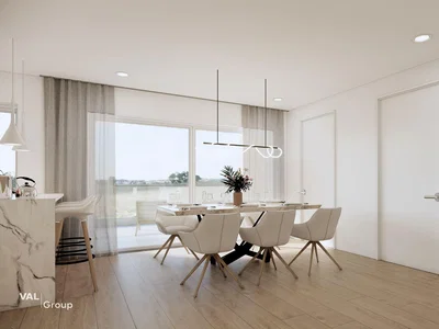 Woonkamer; natuurlijk licht, houten vloer, moderne stijl