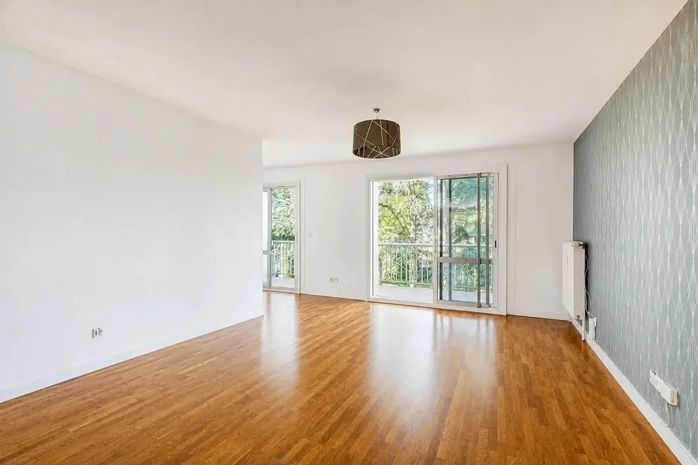 Salon; parquet, lumière naturelle
