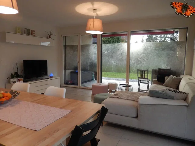 Living room; tile floor, natural light, modern style