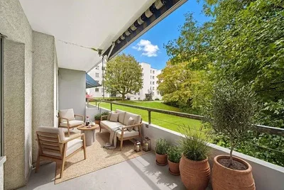 Balcone; luce naturale, vista