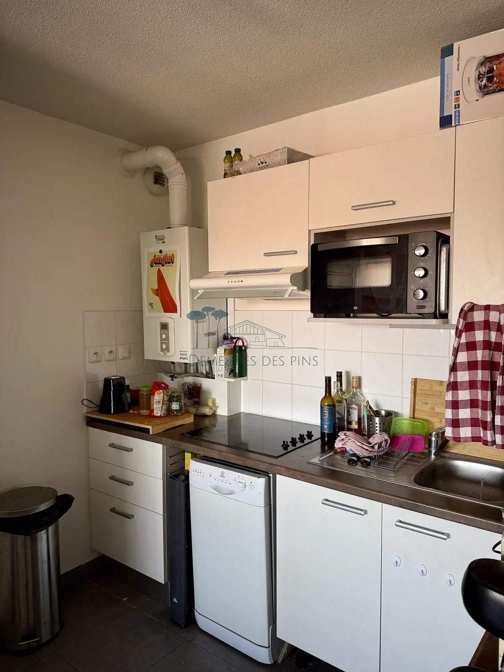 Kuhinja; kuhinjski aparati, pločice