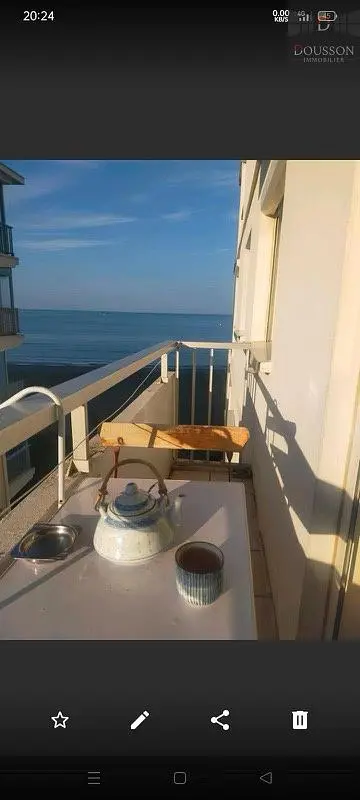 Μπαλκόνι; θέα, φυσικό φως