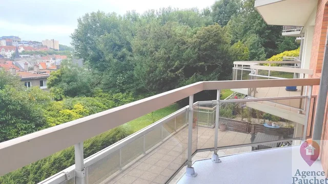 Balkon; widok, światło dzienne