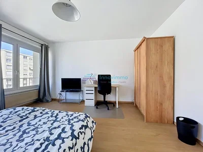 Schlafzimmer; tageslicht, holzboden