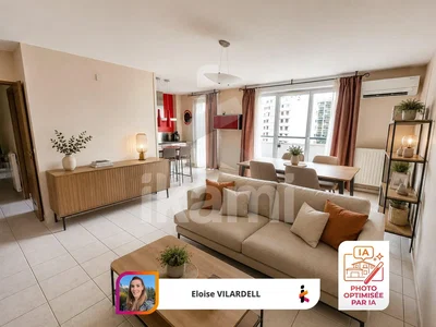Wohnzimmer; fliesenboden, tageslicht, moderner stil