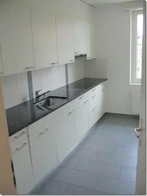 Kuhinja; pločice, prirodno svjetlo, kuhinjski aparati