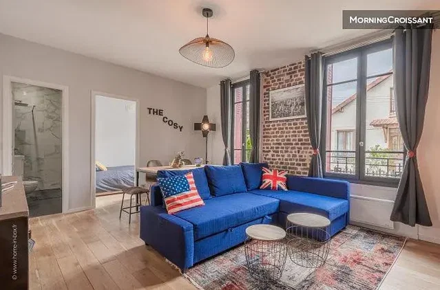Living room; natural light, modern style