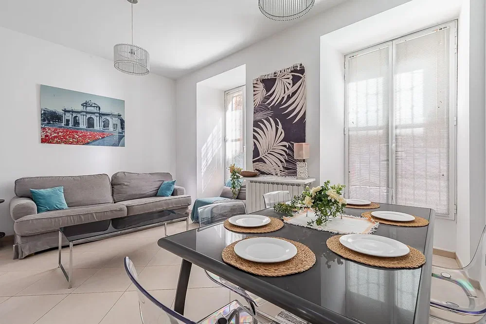 Oturma odası; doğal ışık, modern stil
