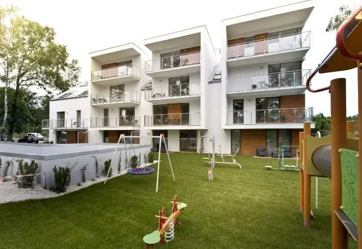 House and surroundings; natural light, view