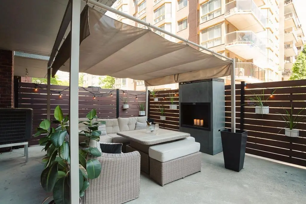 Terrace; natural light, fireplace