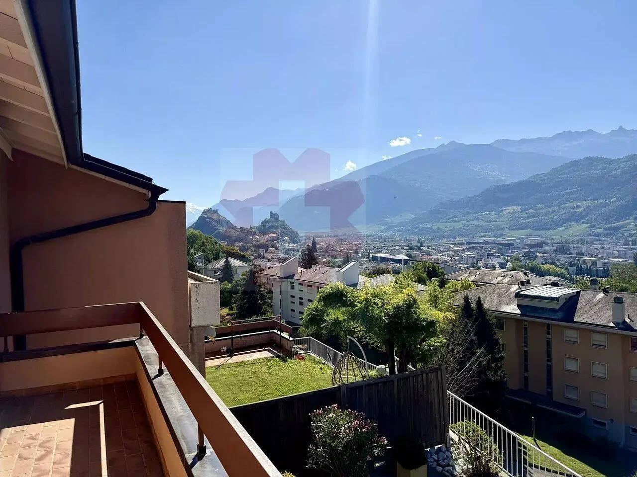Balkon; pogled, prirodna svjetlost