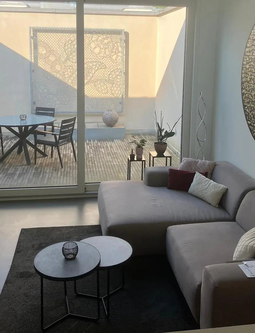 Wohnzimmer; tageslicht, moderner stil