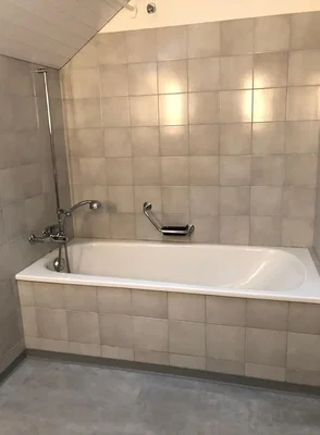 Badezimmer; fliesenboden