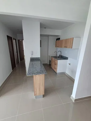 Cucina; pavimento in piastrelle, elettrodomestici