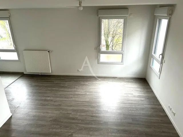 Living room; wood floor, natural light