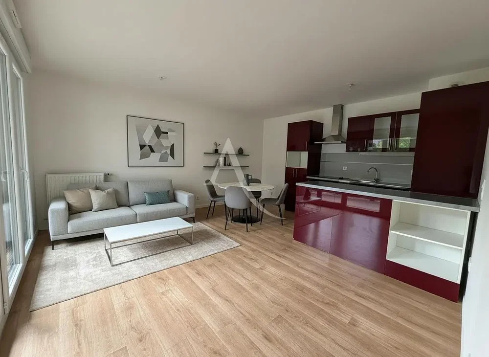 Salon; parquet, lumière naturelle, style moderne, électroménager