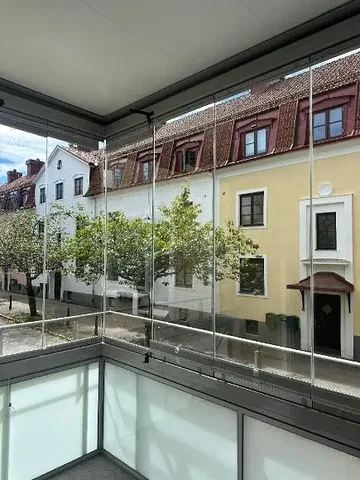 Balkon; pogled, prirodno svjetlo