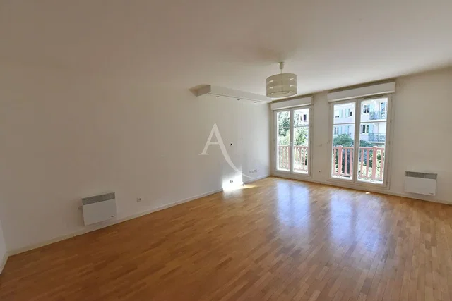 Living room; wood floor, natural light