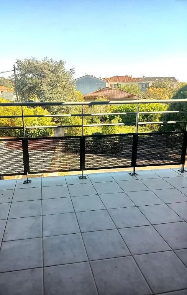 Balkon; pločice, pogled