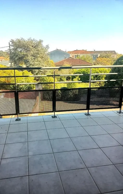Balkon; pločice, pogled