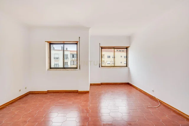 Other; tile floor, natural light