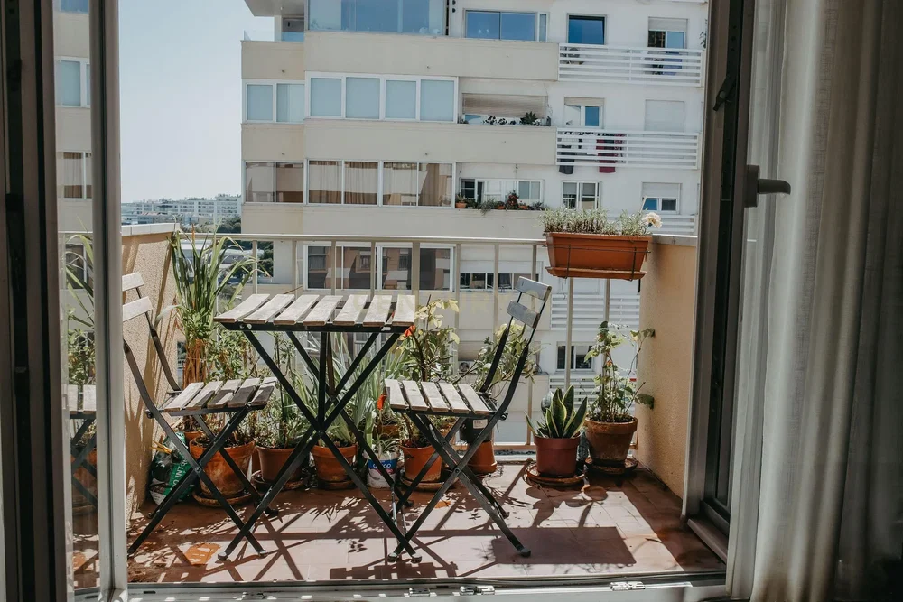 Balcon; vue, lumière naturelle