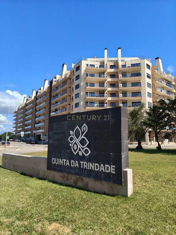 Casa y alrededores