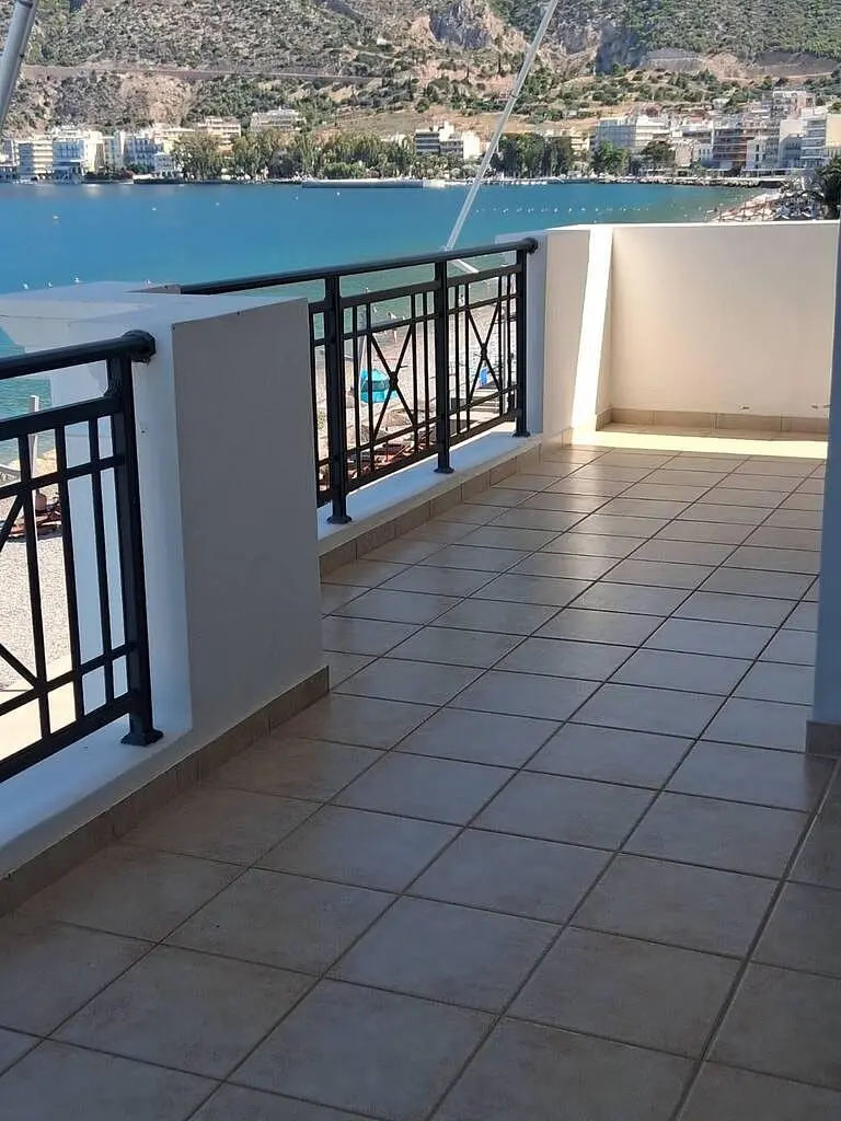 Balcon; carrelage, vue