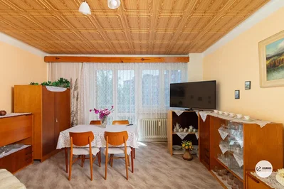Sonstiges; holzbalken, holzboden, tageslicht, rustikaler stil