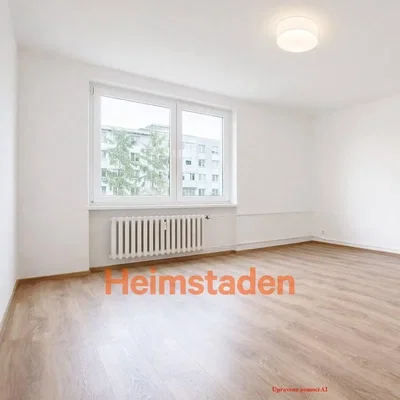 Salon; lumière naturelle, parquet