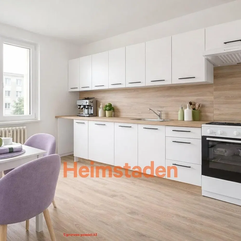 Cuisine; électroménager, parquet, lumière naturelle, style moderne