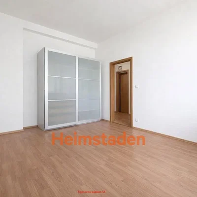 Slaapkamer; houten vloer, natuurlijk licht