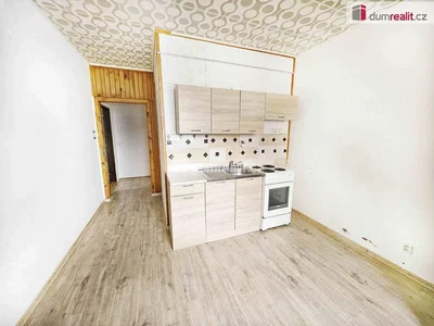مطبخ; أجهزة المطبخ, أرضية خشبية, ضوء طبيعي