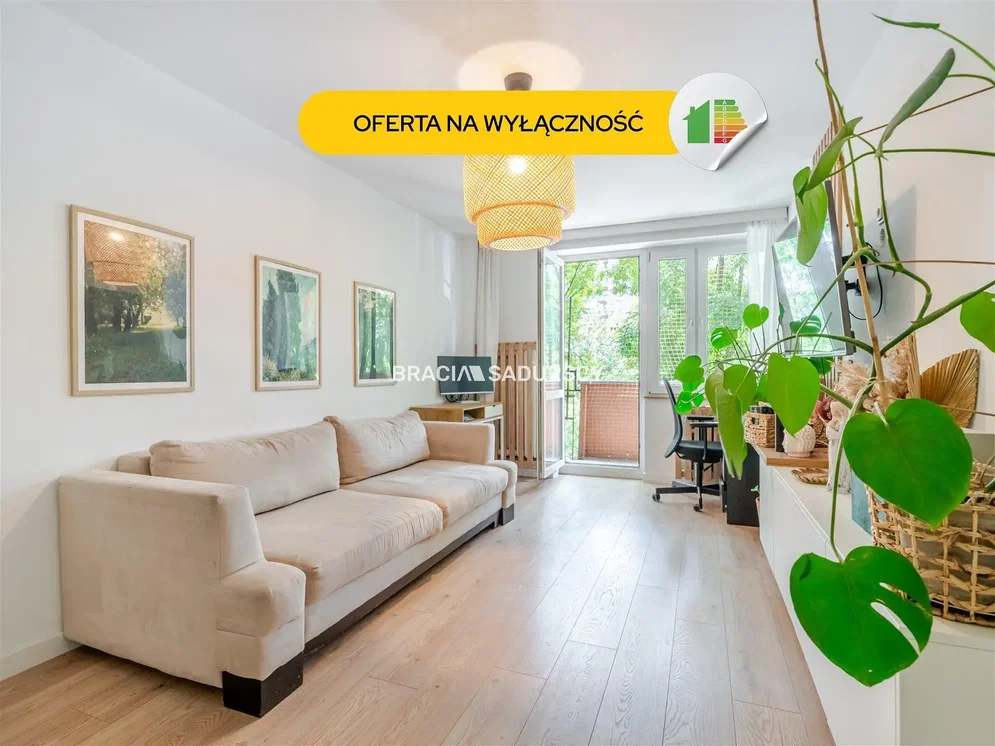 Wohnzimmer; holzboden, tageslicht, moderner stil