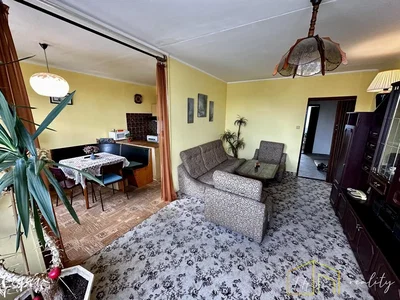 Wohnzimmer; tageslicht, holzboden