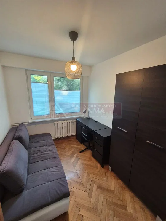 Wohnzimmer; holzboden, tageslicht